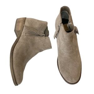 Dolce Vita Suede Ancle Boots